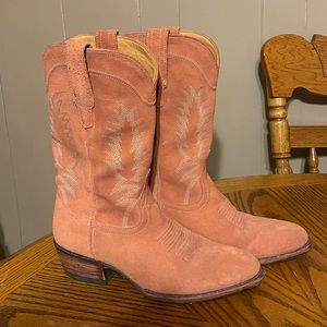 Tecovas— Peach Suede